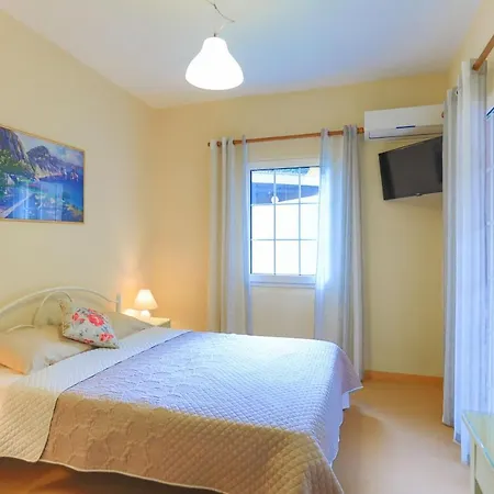 Kristefi Villa *